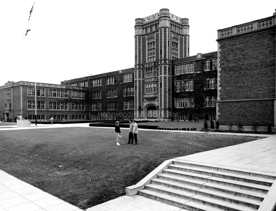 High School 1957 2 4650 Olympic Blvd Rimpau Blvd.jpg